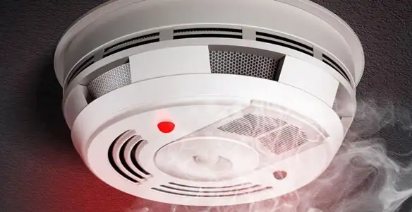 Installed smoke detector providing reliable fire detection in Grand Rapids, MI